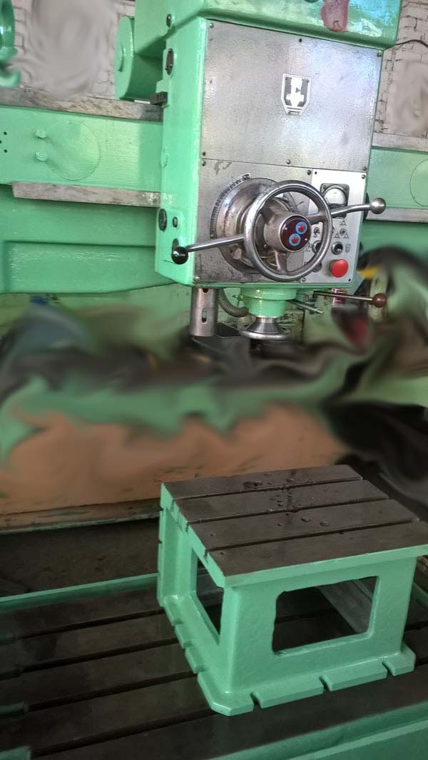 Загальний вигляд та органи керування радіально-свердлувального верстата 2Н55